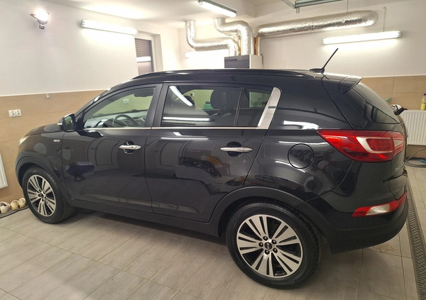 Kia Sportage cena 48900 przebieg: 178000, rok produkcji 2012 z Małomice małe 742